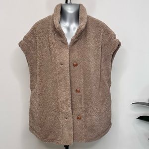 Womens Fuzzy Fleece Oversized Button Down Sherpa Vest